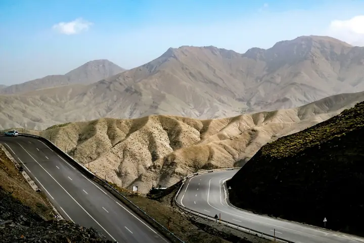 Carretera de montaña en el Alto Atlas