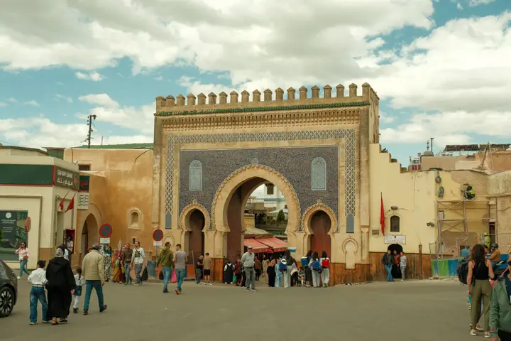 Puerta de Bab Boujloud, entrada a la medina de Fez