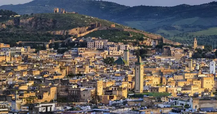 Medina de Fez al atardecer desde un mirador